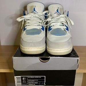 Jordan 4 - 2006 Military 4s